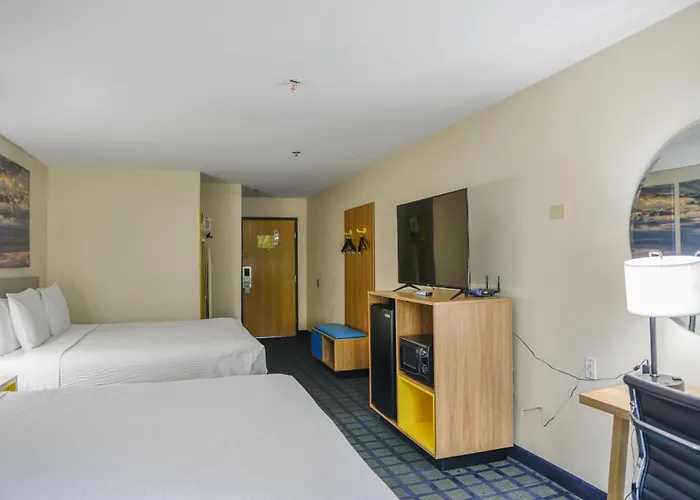 Days By Wyndham Hotel 2*